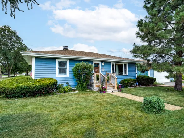 111 John St, North Aurora, IL 60542