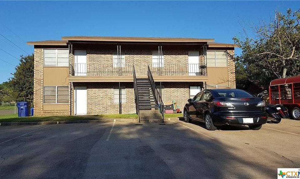 1st image of 601 Westview Cir APT C