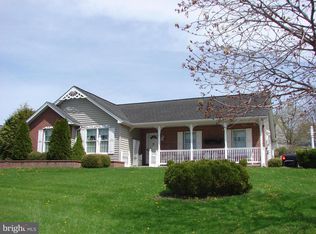 2798 Graybill Ct, New Windsor, MD 21776