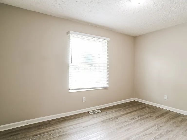 145 Timber Ridge Dr — Photo 15