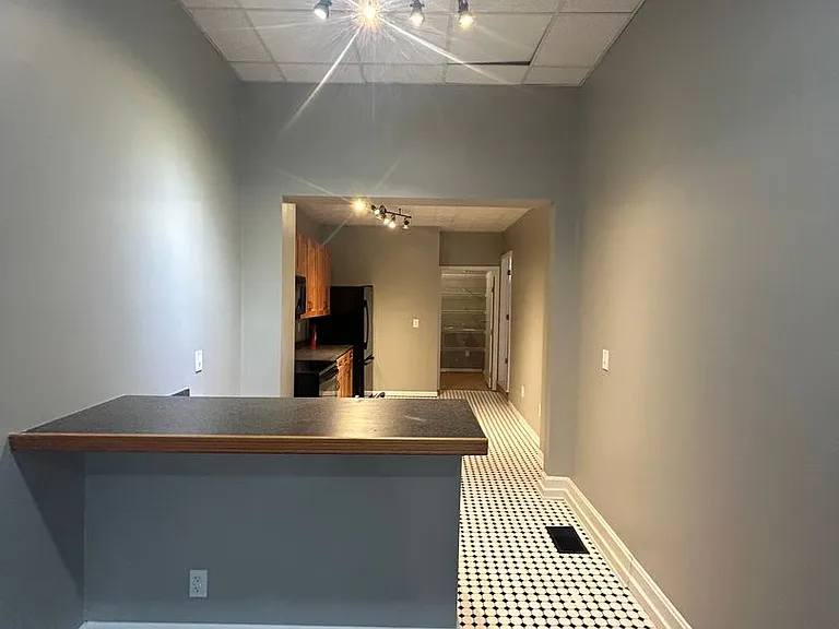 509 Columbia St — Photo 10