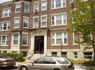 21 Gibbs St APT 1, Brookline, MA 02446