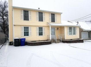 16 Commodore Dr, Brick, NJ 08723