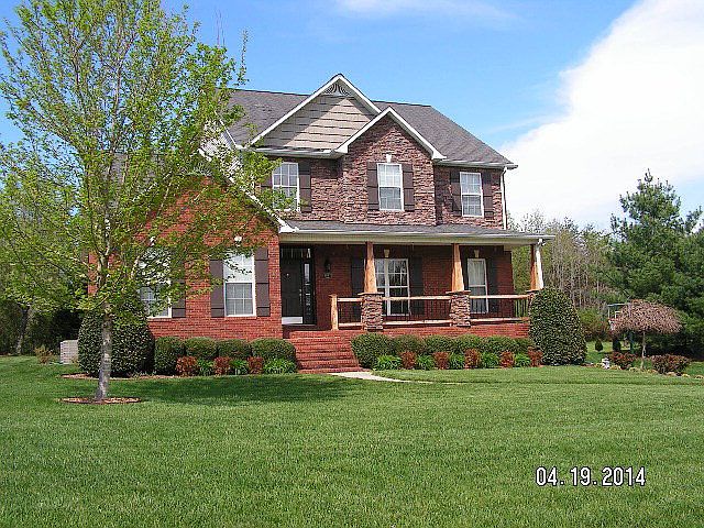1st image of 1047 Heathwood West Dr