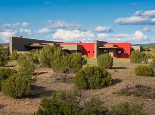 90 Thornton Ranch Rd, Lamy, NM 87540