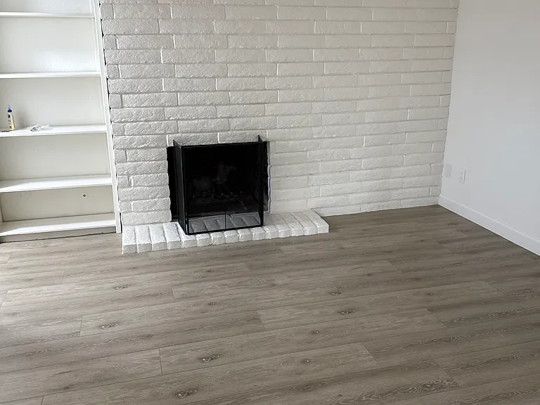 936 Princess Dr — Photo 5