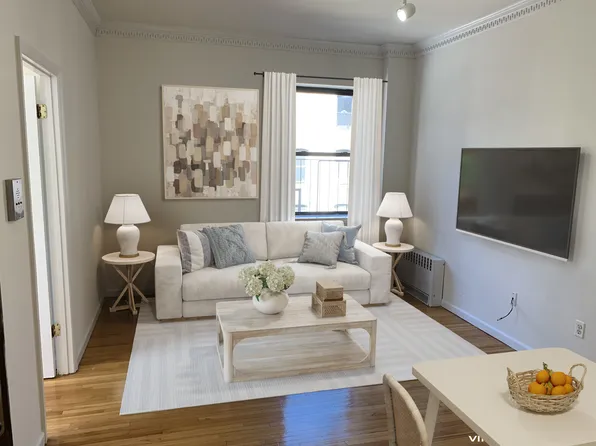 460 West 50th Street image 3 of 10