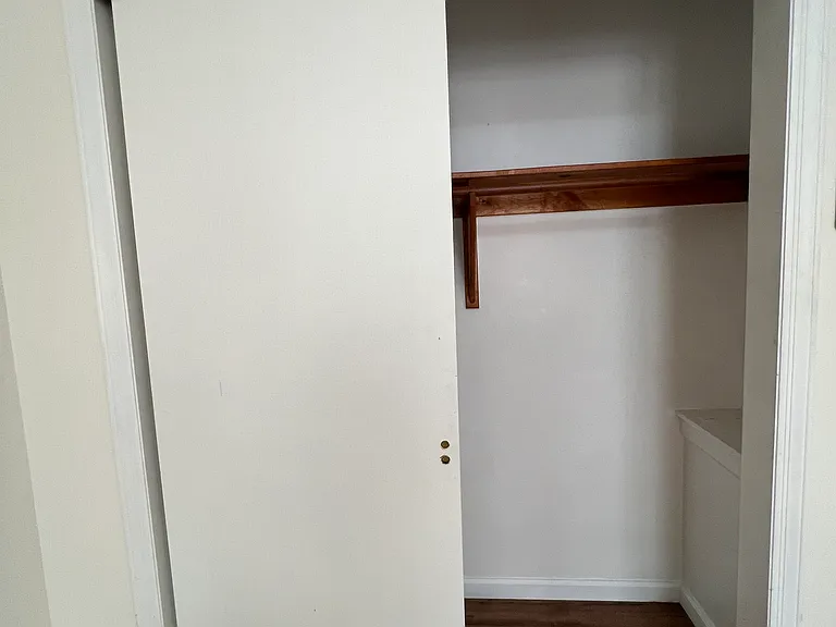 76 Front St #2 — Photo 11