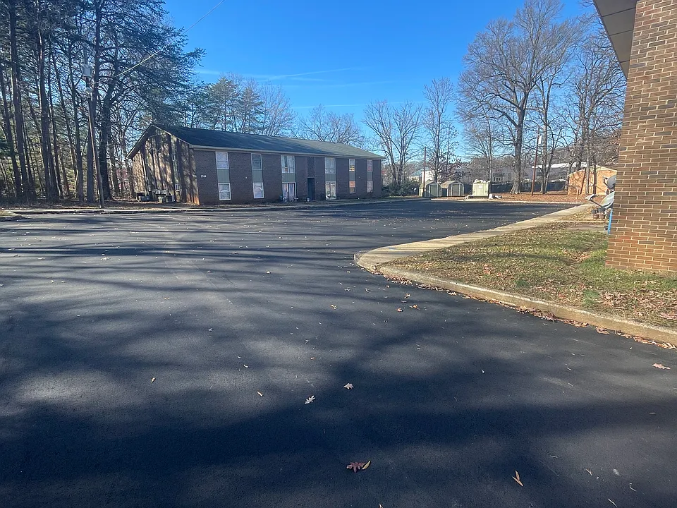 Oakwood Apartments