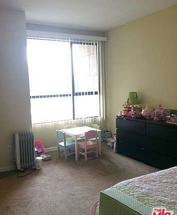 5th image of 871 Crenshaw Blvd Unit 206