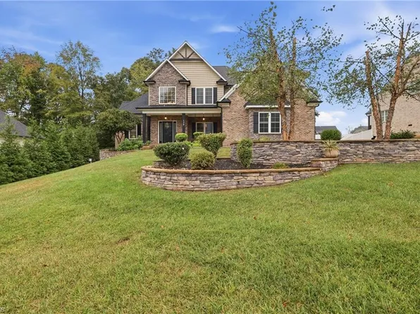 179 Pipers Rdg W, Winston Salem, NC 27127