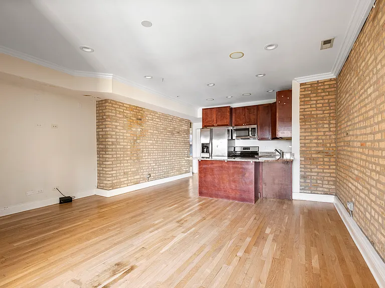 2820 W Arthur Ave #3 — Photo 12