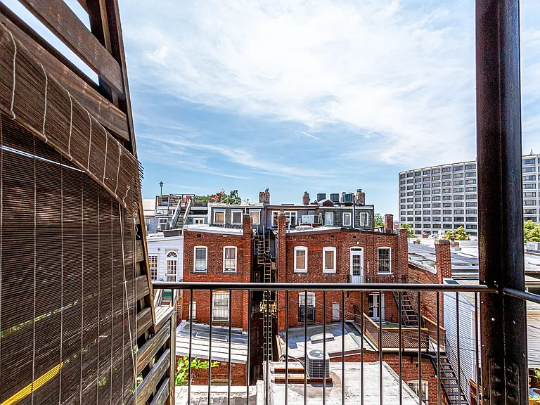 1842 California St NW #13B — Photo 23