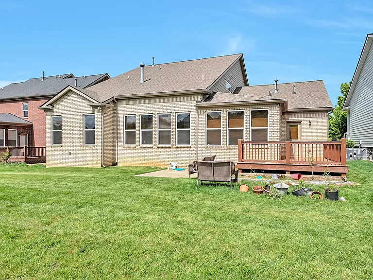 1001 Ryecroft Ln — Photo 31