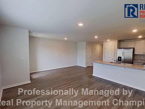 4th image of 3110 Lobelia Ln