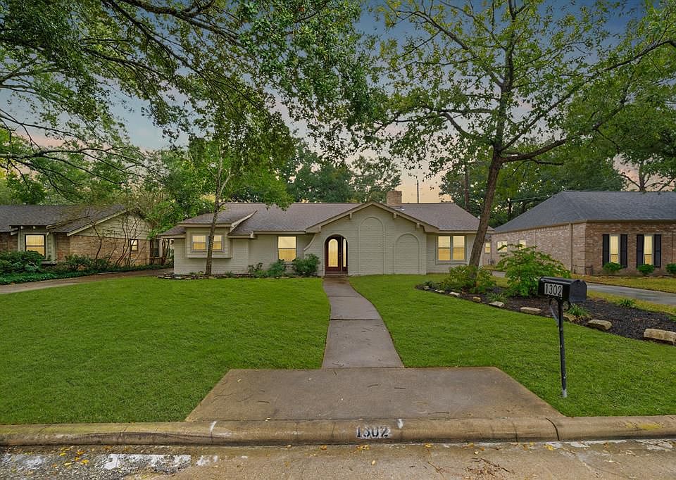 1st image of 1302 Berrywood Ln