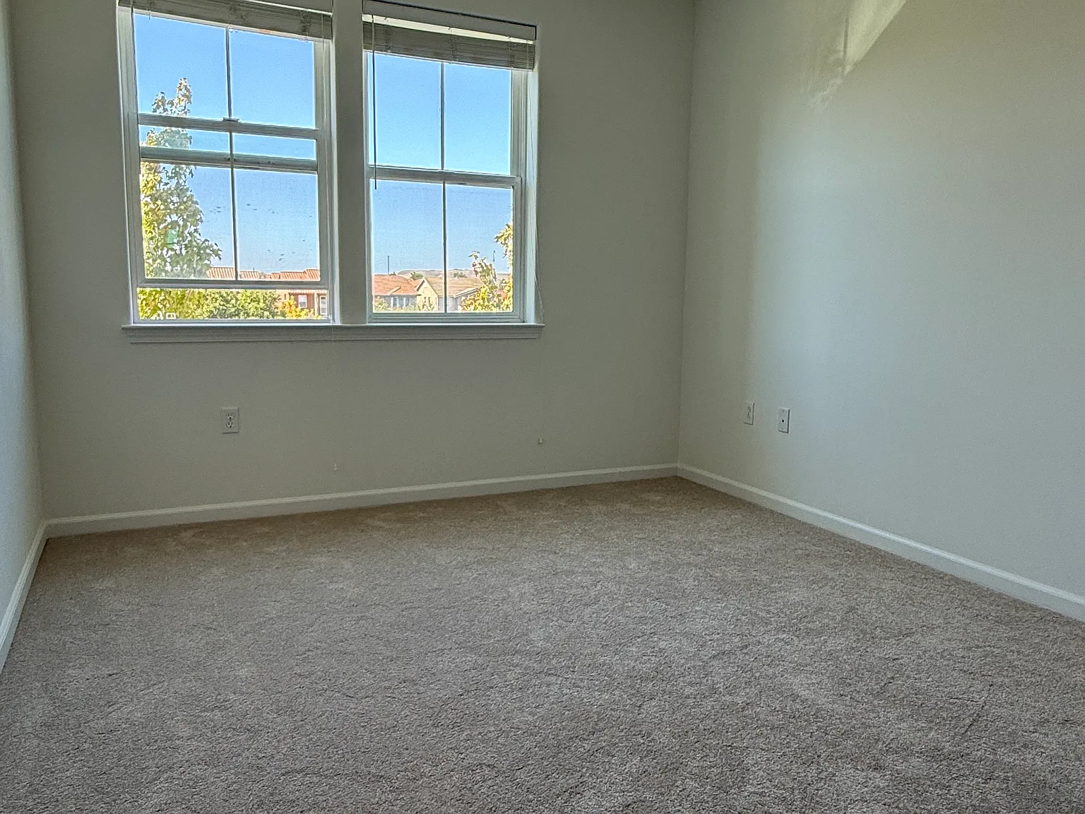 2 bed, 1274 sqft, $4,000 — Photo 3
