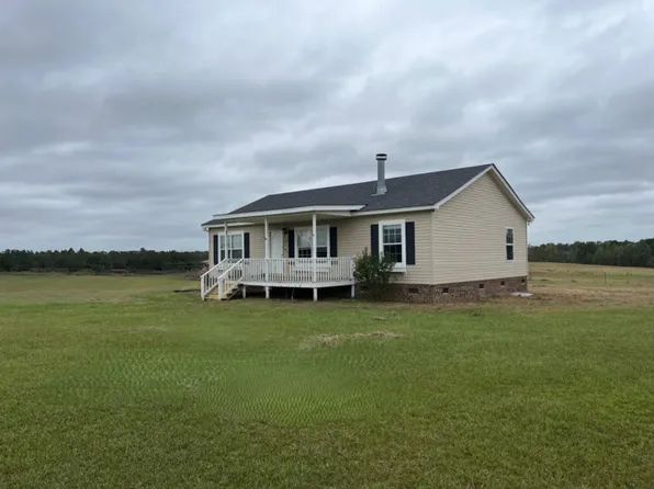 1349 Neill Sinclair Rd, Raeford, NC 28376