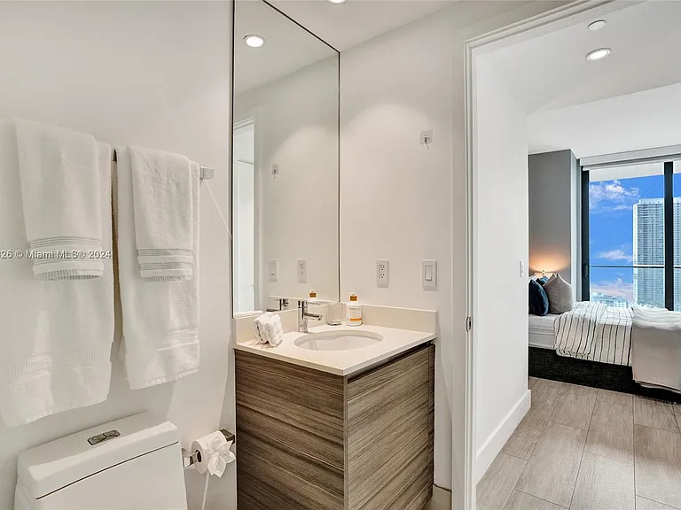 121 NE 34th St #2906 — Photo 25