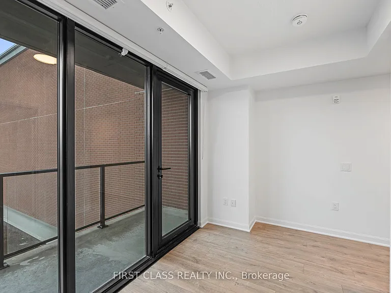 223 Princess St #403 — Photo 11