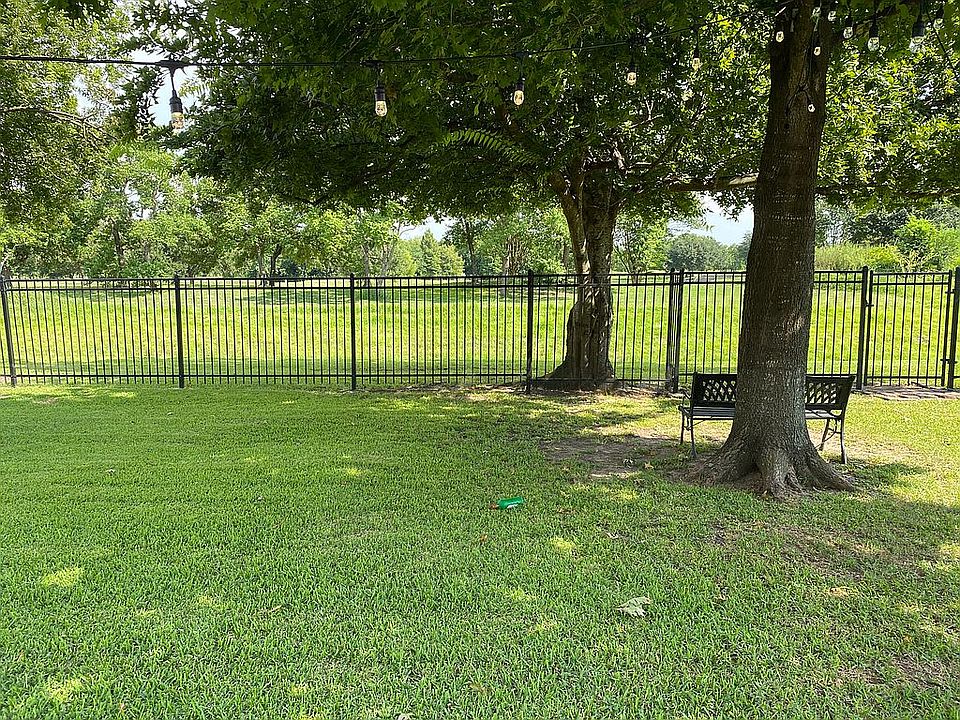 2nd image of 1909 Whitebriar Dr