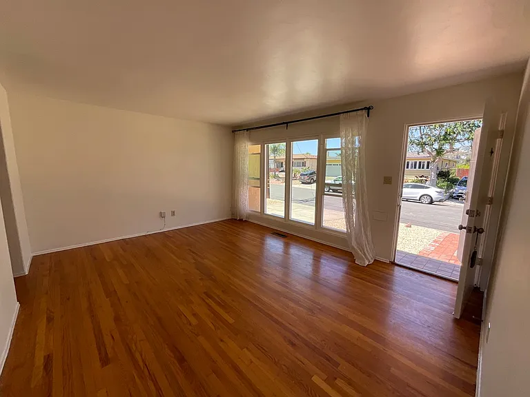 6653 Julie St — Photo 14