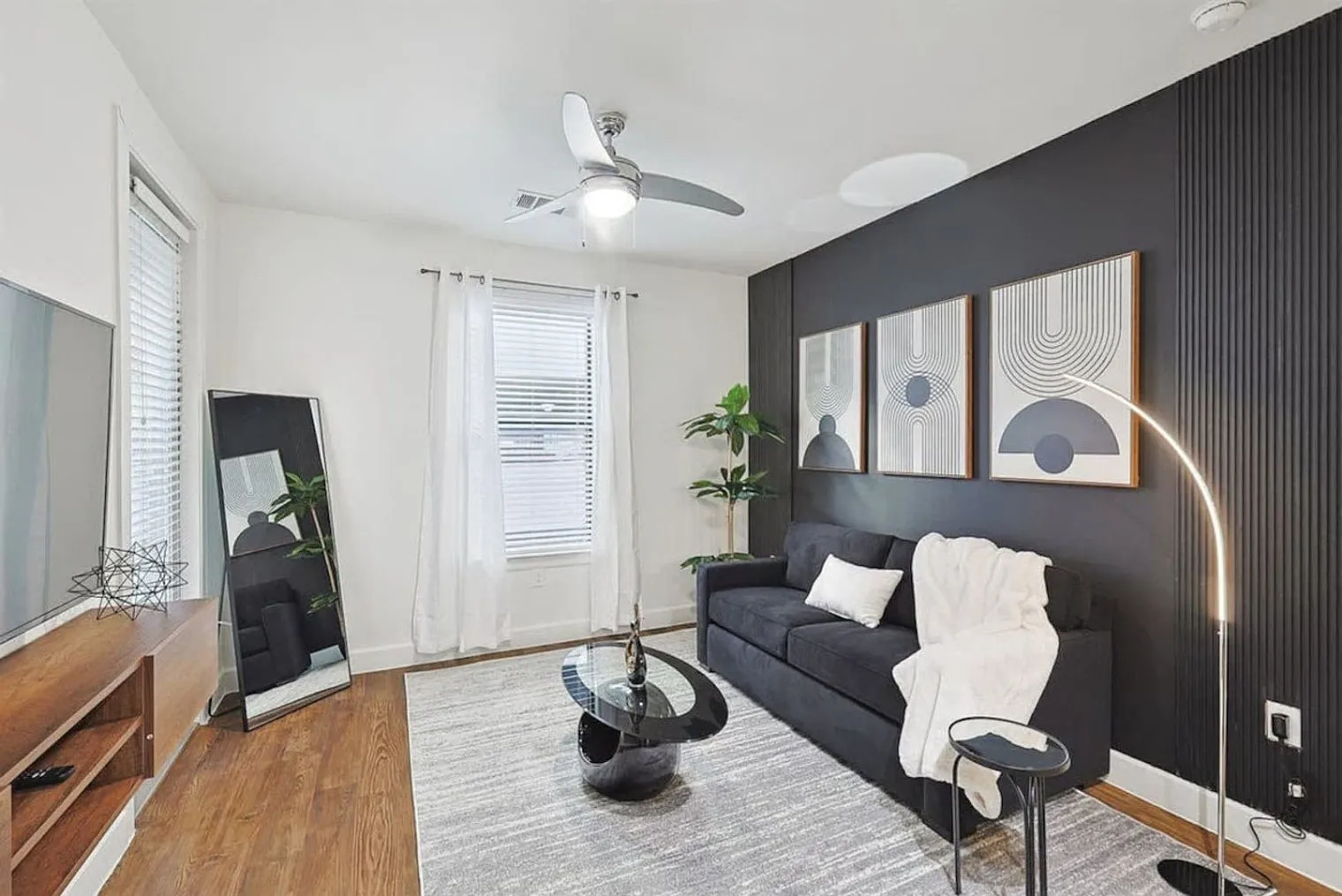 2 bed, 2.0 bath, $4,331 — Photo 1