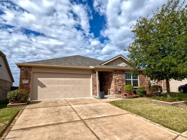 704 Rivers Creek Ln, Little Elm, TX 75068