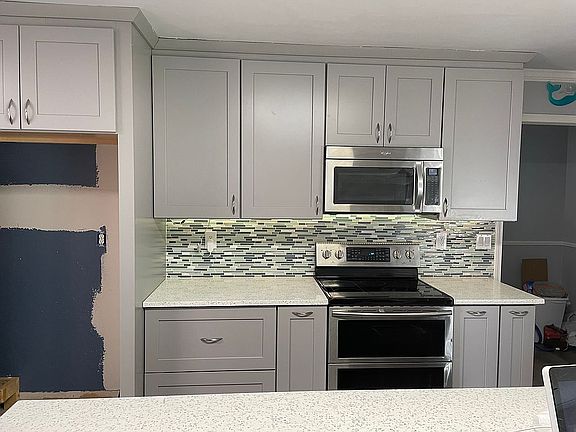 2nd image of 204 Mulberry Dr