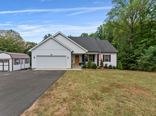 442 Ayers Ln, Scottsville, KY 42164