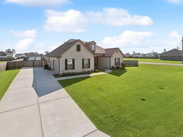 9551 W Kayla Ln, Waggaman, LA 70094