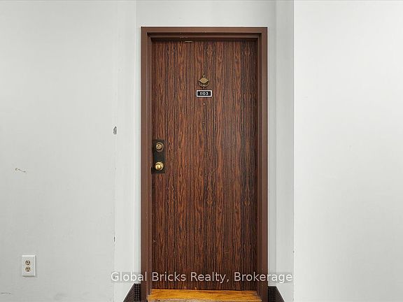 4th image of 17 Knightsbridge Rd #1103