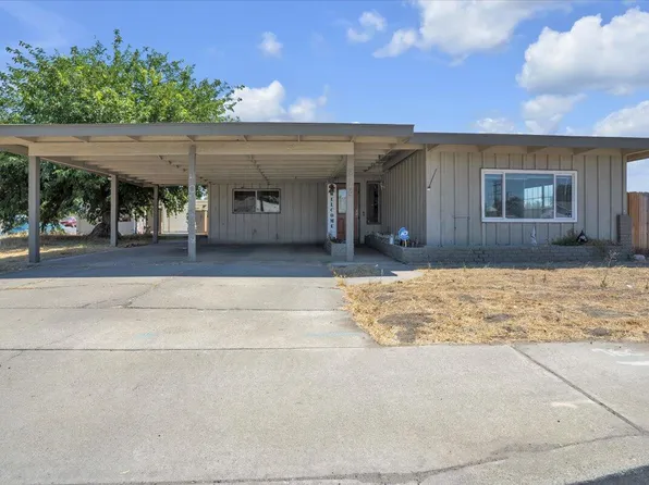 212 S Lovers Lane, Visalia, CA 93292