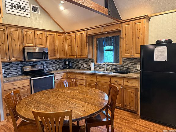 5th image of 693 Brushy Creek Ranch Rd