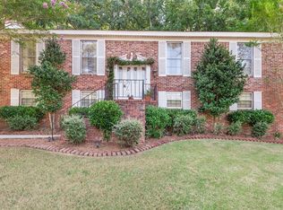581 Forrest Dr S, Homewood, AL 35209