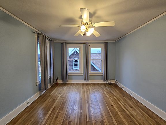 4th image of 400 Wiley Ave #B