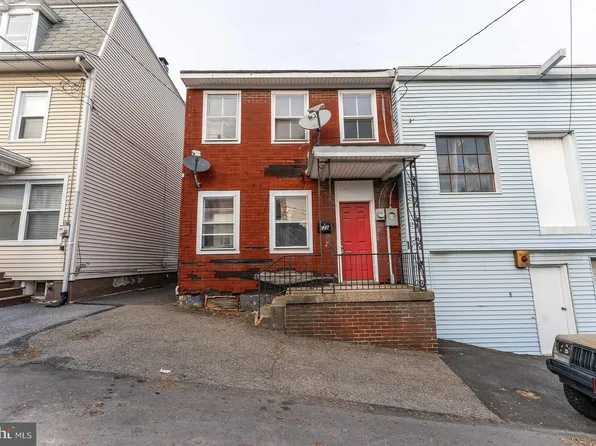 222 S South St, Minersville, PA 17954