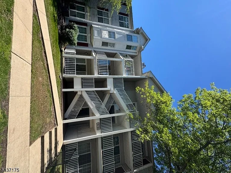 7 Sheffield Ct #7 — Photo 19