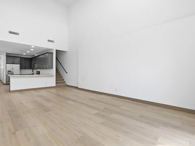 2809 E Trumbull Rd #2 — Photo 11