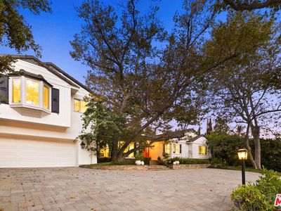 2064 Coldwater Canyon Dr, Beverly Hills, CA, 90210