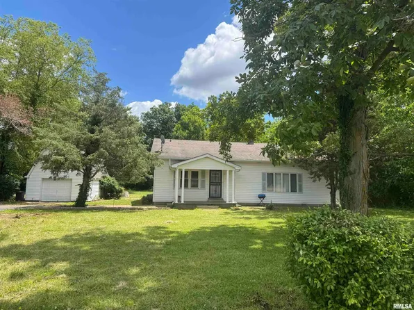 10122 Lincoln Rd, Benton, IL 62812