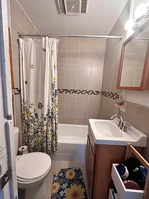 Rented by Aimee Grodanz, LREB | media 5