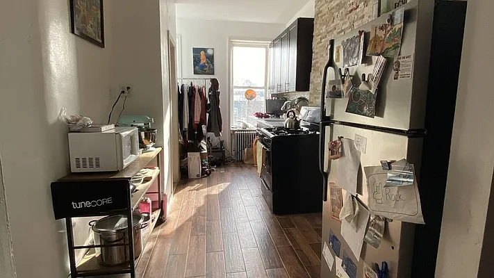 Rented by Nooklyn NYC LLC | media 27