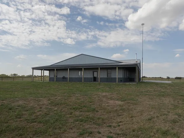 26631 51st Rd, Arkansas City, KS 67005