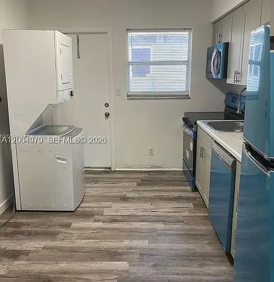 1051 NW 27th Ave #1 — Photo 3