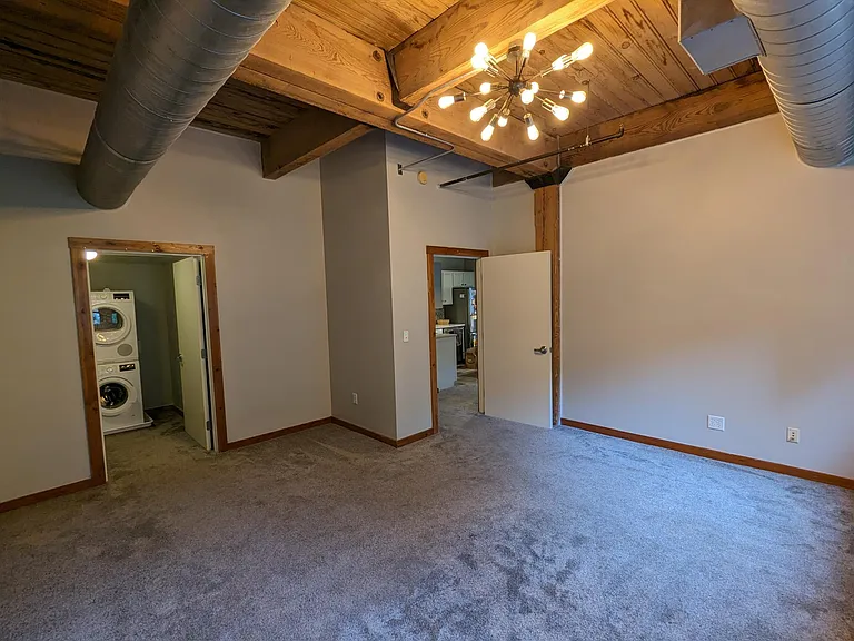 940 Monroe Ave NW #305 — Photo 7