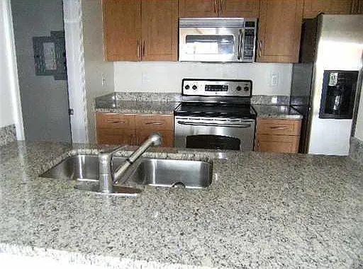 1 bed, 1.0 bath, 843 sqft, $1,775 — Photo 4
