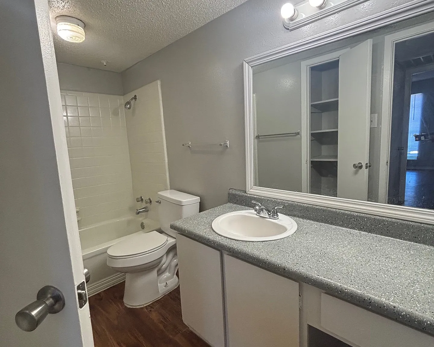 Edinburg Place Apartments - 0203 — Photo 4