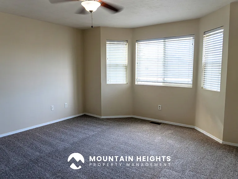 1953 W Black Angus Dr — Photo 21