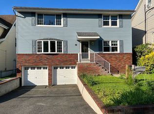41 College Pl, Ridgefield Park, NJ 07660